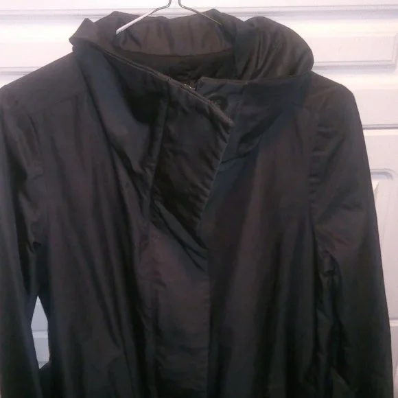 CLUB MONACO Stylish Navy Coat - Picture 2 of 4